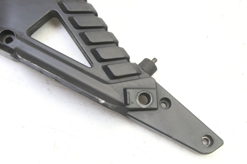 photo de SOPORTE ESTRIBERA DELANTERA IZQUIERDA BMW K 75 RT 750 (1989 - 1997) - Otra perspectiva