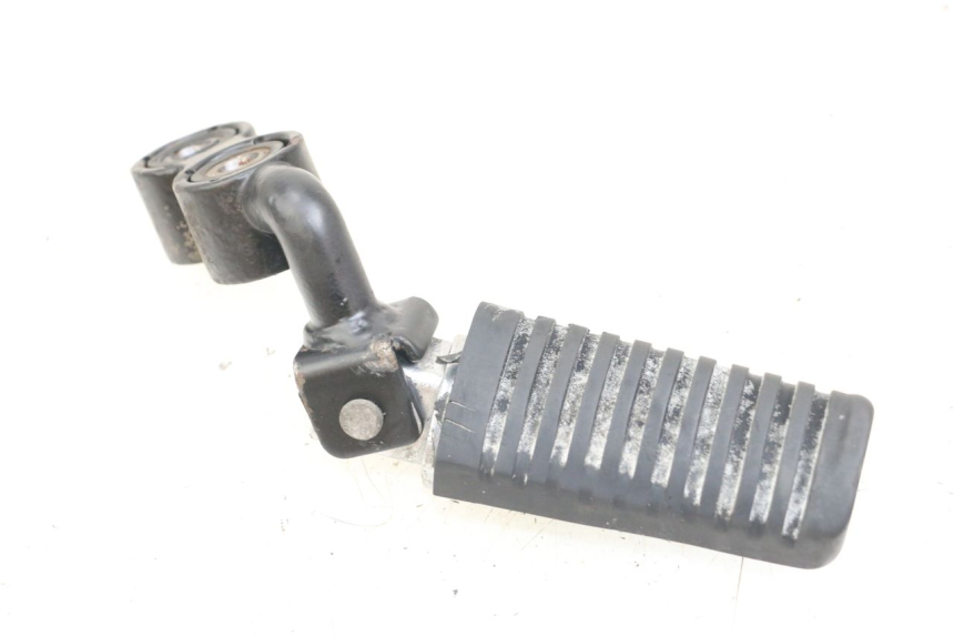 photo de SOPORTE ESTRIBERA DELANTERA IZQUIERDA KYMCO K-PW K-PIPE 50 (2012 - 2017) - Detalle de la pieza