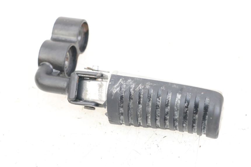 photo de SOPORTE ESTRIBERA DELANTERA IZQUIERDA KYMCO K-PW K-PIPE 50 (2012 - 2017) - Detalles de los puntos de fijación