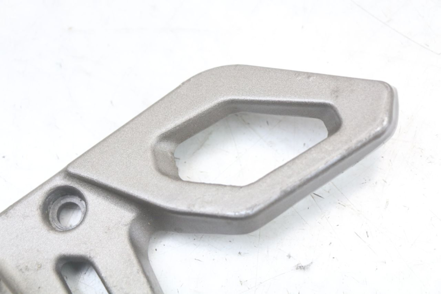 photo de SOPORTE ESTRIBERA DELANTERA IZQUIERDA MASAI SCRAMBLER SPORT 125 (2021 - 2025) - Zoom estado de uso