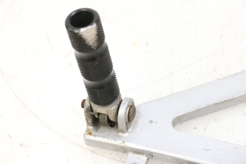 photo de SOPORTE ESTRIBERA DELANTERA IZQUIERDA HONDA NSR R 125 (1994 - 2003) - Detalle de la pieza