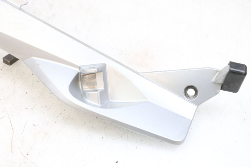 photo de SOPORTE ESTRIBERA DELANTERA IZQUIERDA BMW R RT ABS 1200 (2010 - 2014) - Características distintivas