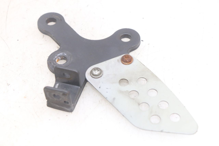 photo de PLACA DE APOYO DELANTERA IZQUIERDA YAMASAKI ROADSTER 50 (2013 - 2018) - Otra perspectiva