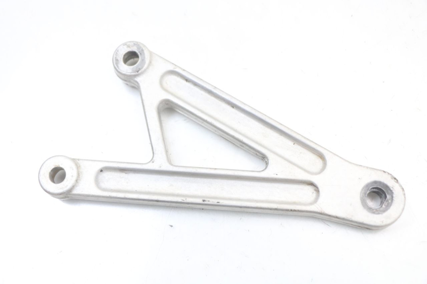 photo de SOPORTE ESTRIBERA DELANTERA IZQUIERDA APRILIA RS 50 (2006 - 2010) - Detalle de la pieza