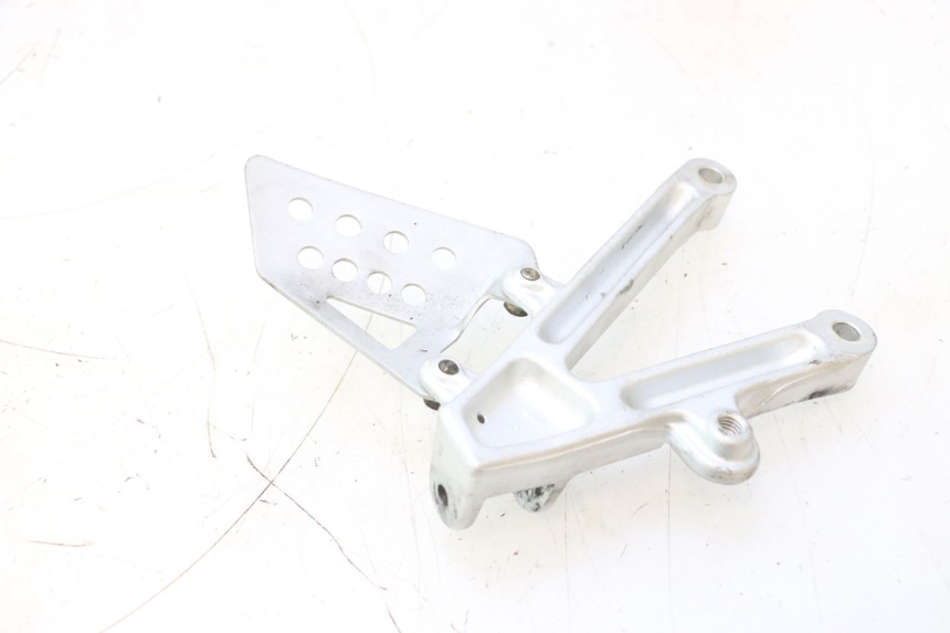 photo de SOPORTE ESTRIBERA DELANTERA IZQUIERDA DUCATI SS IE DS CARENEE 1000 (2002 - 2006) - Primer plano técnico