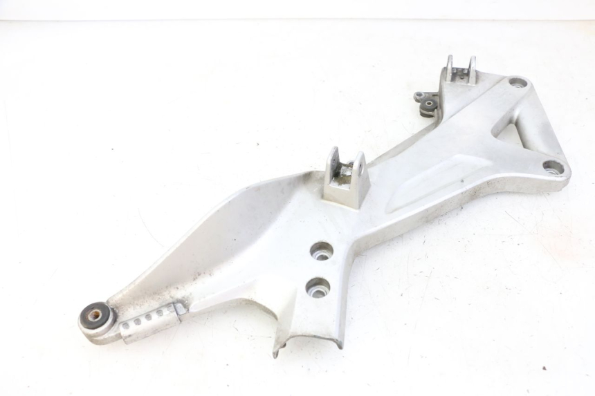 photo de SOPORTE ESTRIBERA DELANTERA IZQUIERDA HONDA ST PAN EUROPEAN 1300 (2002 - 2013) - Otra perspectiva