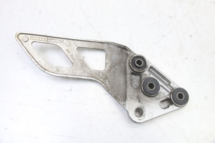 photo de SOPORTE ESTRIBERA DELANTERA IZQUIERDA SUZUKI GSX F GSXF 650 (2007 - 2015) - Primer plano técnico