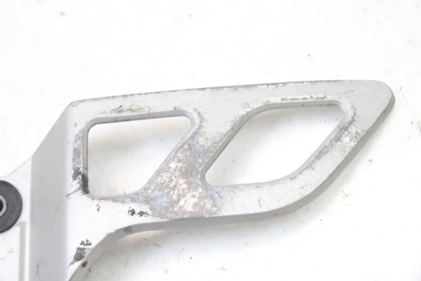 photo de SOPORTE ESTRIBERA DELANTERA IZQUIERDA SUZUKI GSX F GSXF 650 (2007 - 2015) - Zoom estado de uso