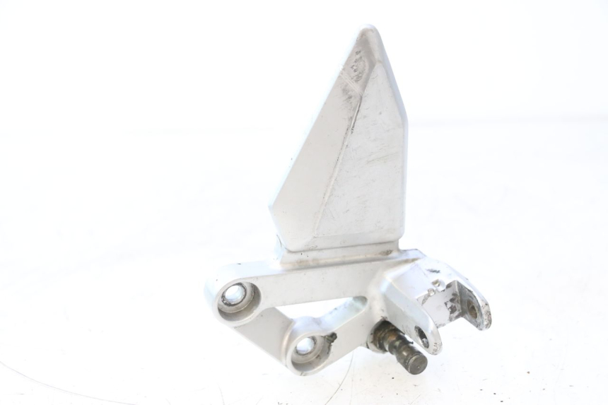 photo de SOPORTE ESTRIBERA DELANTERA IZQUIERDA SUZUKI SV S 650 (2003 - 2009) - Detalle de la pieza