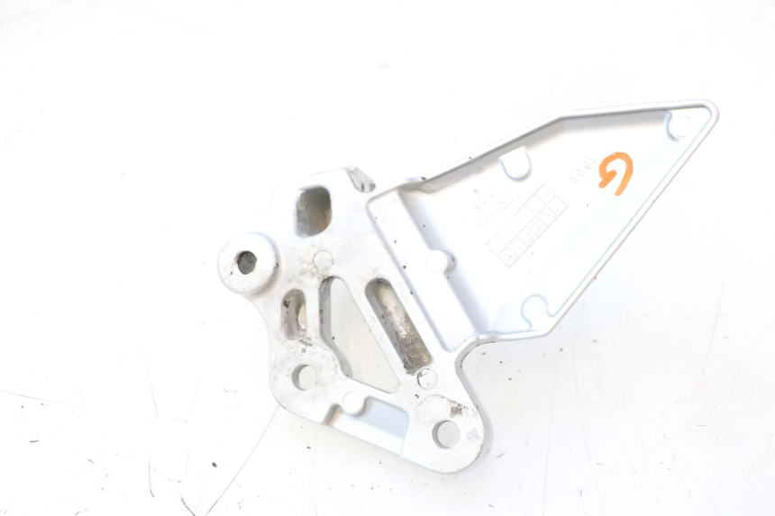photo de SOPORTE ESTRIBERA DELANTERA IZQUIERDA SUZUKI SV S 650 (2003 - 2009) - Zoom estado de uso