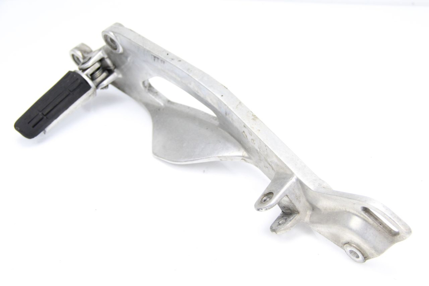 photo de SOPORTE ESTRIBERA DELANTERA IZQUIERDA YAMAHA TDM ABS 900 (2002 - 2014) - Detalle de la pieza