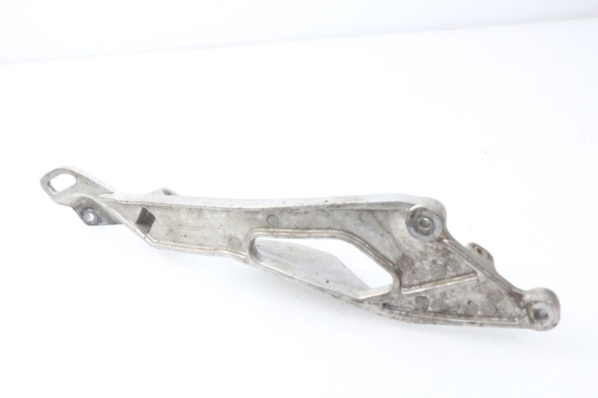 photo de SOPORTE ESTRIBERA DELANTERA IZQUIERDA YAMAHA TDM ABS 900 (2002 - 2014) - Primer plano técnico