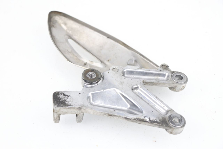 photo de SOPORTE ESTRIBERA DELANTERA IZQUIERDA TRIUMPH STREET TRIPLE 675 (2007 - 2012) - Detalle de la pieza