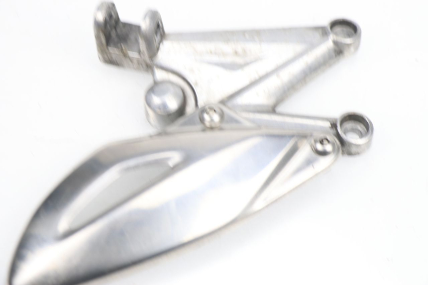 photo de SOPORTE ESTRIBERA DELANTERA IZQUIERDA TRIUMPH STREET TRIPLE 675 (2007 - 2012) - Vista general del producto