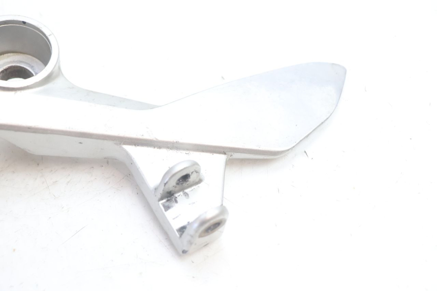 photo de PLATINA APOYA PIE DELANTERO IZQUIERDO HONDA VFR FI RC46 800 (1998 - 2001) - Otra perspectiva