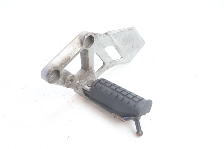 photo de SOPORTE ESTRIBERA DELANTERA IZQUIERDA DAELIM VJ ROADWIN 125 (2004 - 2007) - Vista general del producto