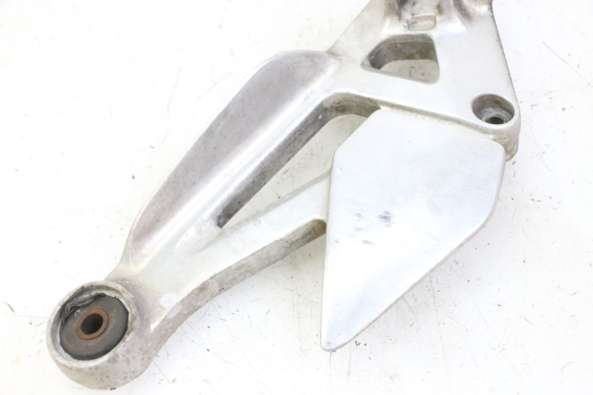 photo de SOPORTE ESTRIBERA DELANTERA IZQUIERDA YAMAHA XJN DIVERSION 600 (2000 - 2003) - Estado de la superficie y material