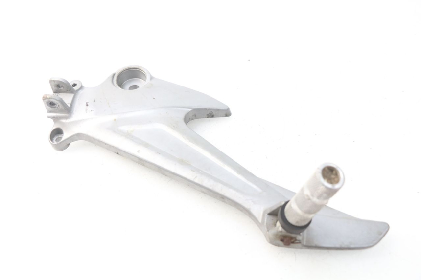 photo de SOPORTE ESTRIBERA DELANTERA IZQUIERDA HONDA XLV VARADERO 125 (2000 - 2006) - Estado de la superficie y material