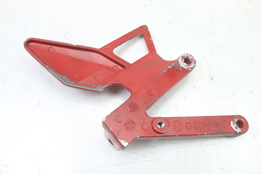 photo de SOPORTE ESTRIBERA DELANTERA IZQUIERDA YAMAHA TZR 50 (2008 - 2016) - Primer plano técnico