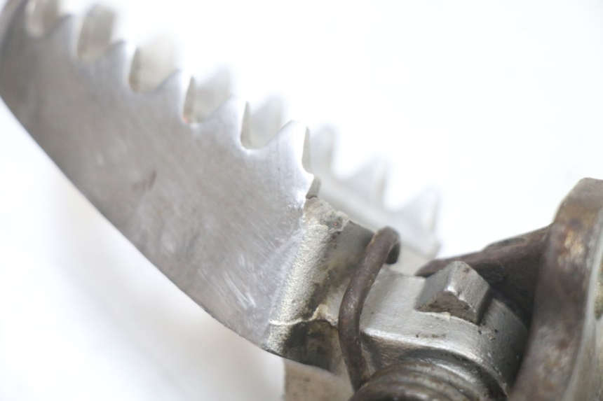 photo de SOPORTE ESTRIBERA DELANTERA IZQUIERDA YAMAHA YZ 125 (2006 - 2016) - Otra perspectiva