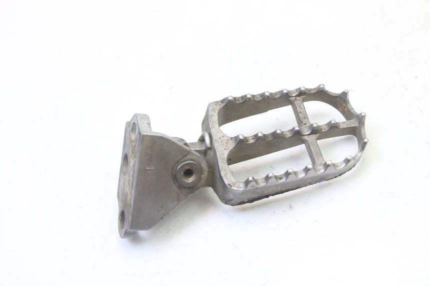 photo de SOPORTE ESTRIBERA DELANTERA IZQUIERDA YAMAHA YZF YZ-F 450 (2014 - 2016) - Otra perspectiva