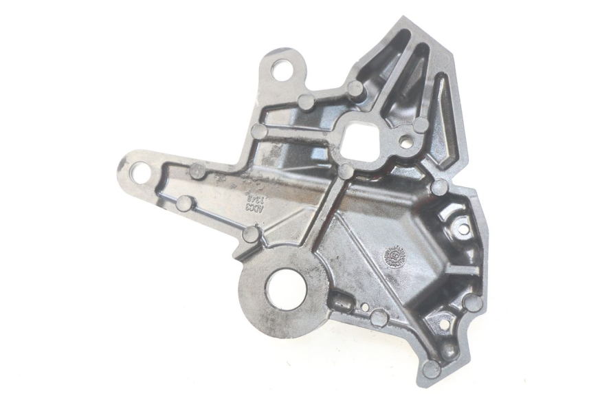 photo de SOPORTE ESTRIBERA DELANTERA IZQUIERDA KAWASAKI Z 650 (2016 - 2019) - Zoom estado de uso