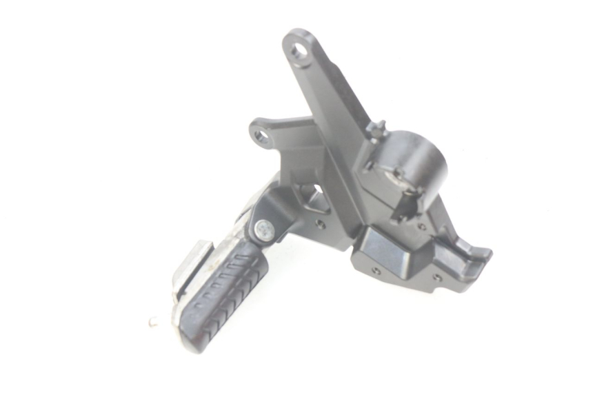 photo de SOPORTE ESTRIBERA DELANTERA IZQUIERDA KAWASAKI Z 650 (2016 - 2019) - Primer plano técnico