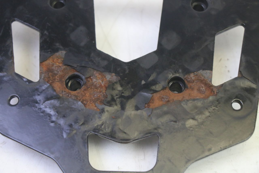 photo de SOPORTE PIAGGIO MP3 HPE 350 (2018 - 2020) - Zoom estado de uso