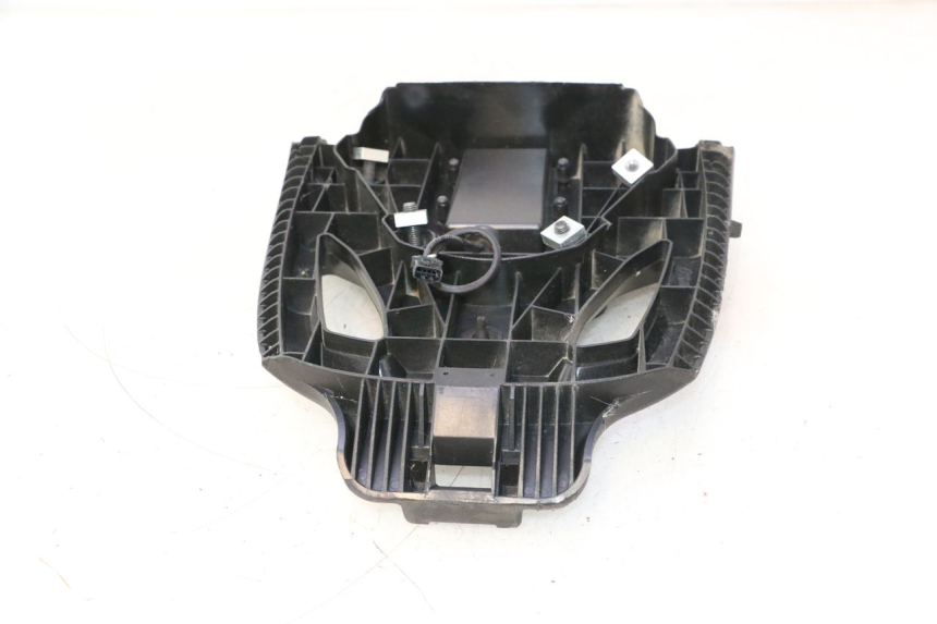 photo de SOPORTE PIAGGIO MP3 HPE 530 (2022 - 2026) - Otra perspectiva