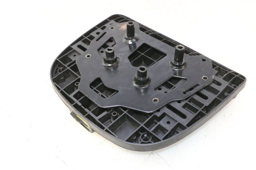 photo de SOPORTE PIAGGIO MP3 500 (2016 - 2018) - Detalle de la pieza