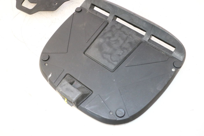 photo de SOPORTE PIAGGIO MP3 500 (2016 - 2018) - Zoom estado de uso