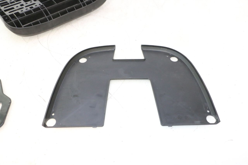 photo de SOPORTE PIAGGIO MP3 500 (2016 - 2018) - Detalles de los puntos de fijación