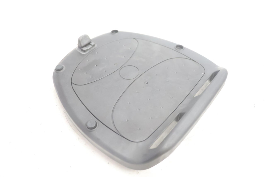photo de SOPORTE PEUGEOT SATELIS 125 (2013 - 2018) - Primer plano técnico