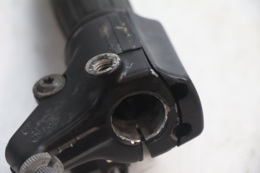 photo de ACELERADOR PEUGEOT 103 SPX CLIP 50 (1989 - 1992) - Primer plano técnico