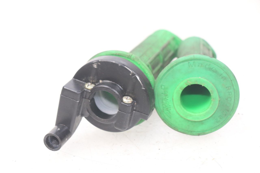 photo de PUñO DEL ACELERADOR ORION AGB37 CRF1 DIRT BIKE 125 (2013 - 2021) - Zoom estado de uso