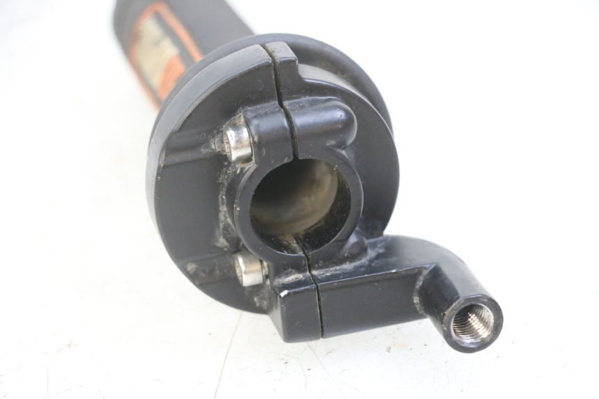 photo de PUñO DEL ACELERADOR APOLLO RFZ 125 - Zoom estado de uso