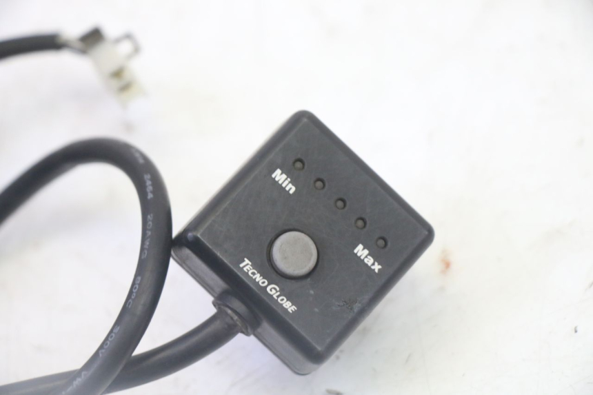 photo de ACELERADOR SUZUKI BURGMAN 125 (2007 - 2014) - Otra vista del artículo