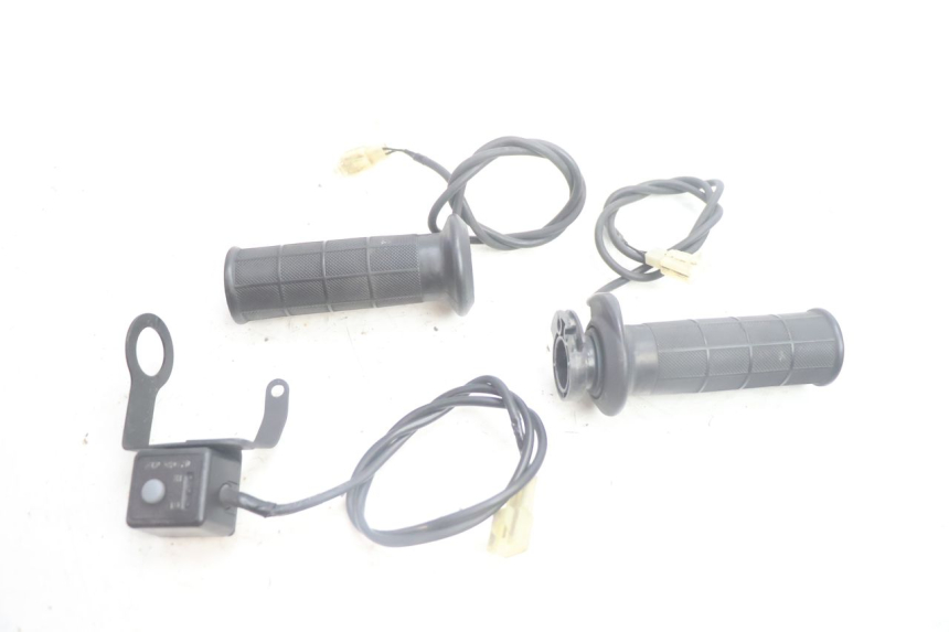photo de ACELERADOR SUZUKI BURGMAN EXECUTIVE ABS 650 (2006 - 2012) - Vista principal
