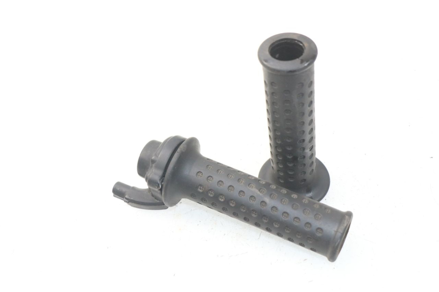 photo de ACELERADOR PIAGGIO CARNABY 125 (2007 - 2011) - Vista principal