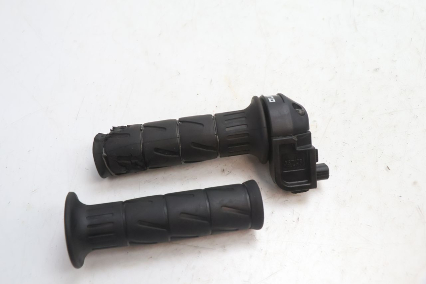 photo de ACELERADOR HM HONDA DERAPAGE 50 (2007 - 2009) - Otra perspectiva