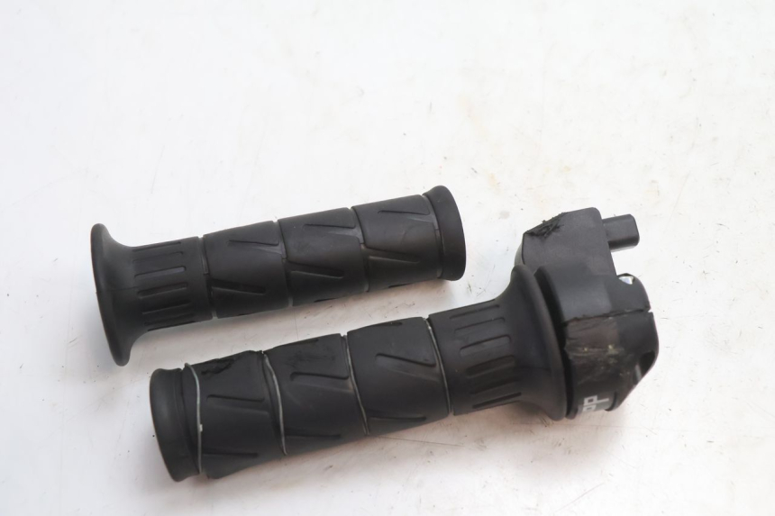 photo de ACELERADOR HM HONDA DERAPAGE 50 (2007 - 2009) - Primer plano técnico