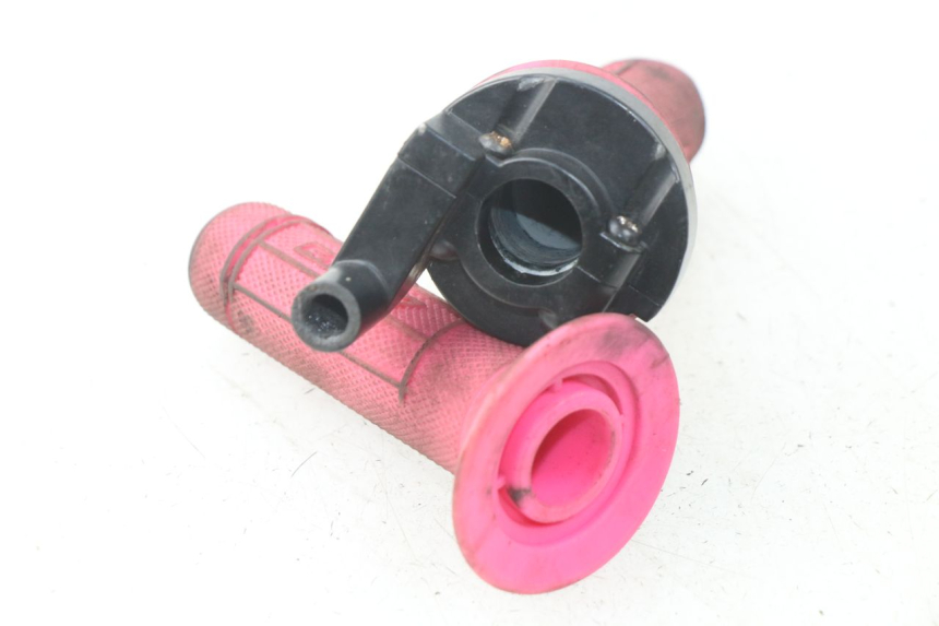 photo de PUñO DEL ACELERADOR CCR DIRT BIKE 125 - Detalle de la pieza