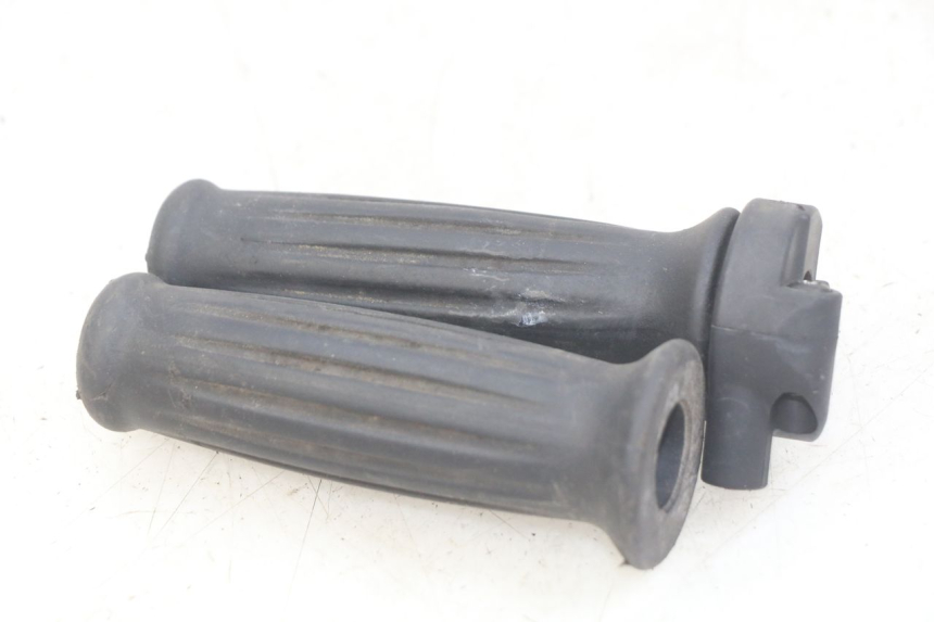 photo de PUñO DEL ACELERADOR PEUGEOT DJANGO 4T 50 (2014 - 2019) - Otra perspectiva