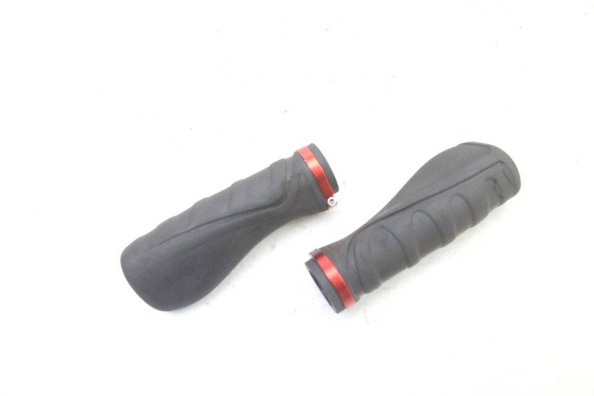 photo de ACELERADOR URBANGLIDE E-CROSS PRO 1 - Detalle de la pieza