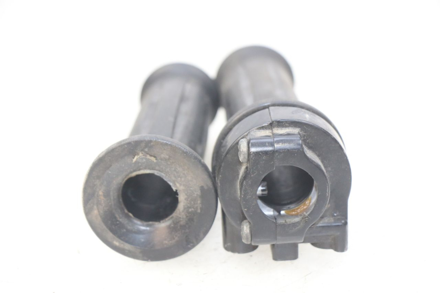 photo de PUñO DEL ACELERADOR YAMAHA D'ELIGHT DELIGHT 115 (2013 - 2017) - Zoom estado de uso