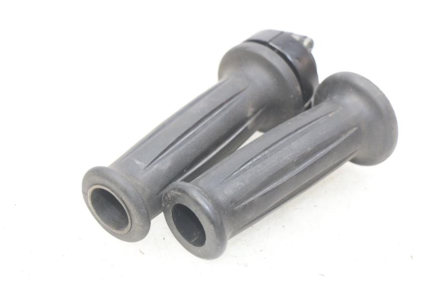 photo de PUñO DEL ACELERADOR YAMAHA D'ELIGHT DELIGHT 115 (2013 - 2017) - Otra perspectiva