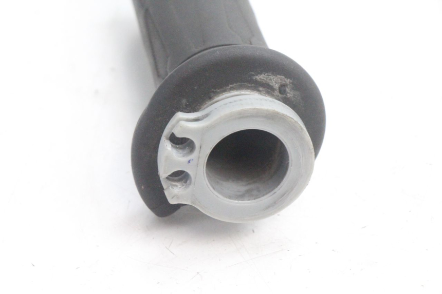 photo de PUÑO DEL ACELERADOR KAWASAKI ER-6 ER6 F ABS 650 (2012 - 2016) - Detalle de la pieza