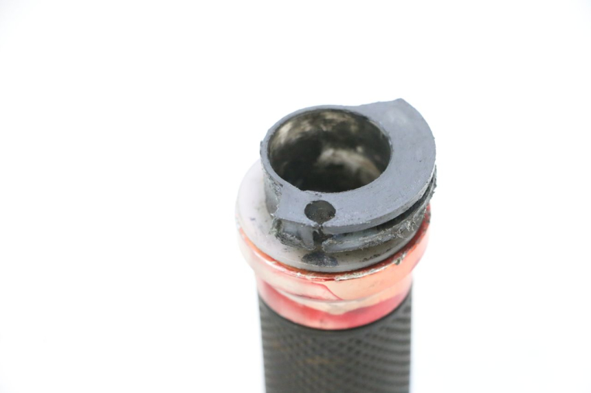 photo de PUÑO DEL ACELERADOR KEEWAY F-ACT FACT EVO 50 (2020 - 2026) - Zoom estado de uso