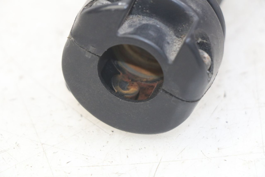 photo de PUñO DEL ACELERADOR HONDA FES PANTHEON 2T 125 (1998 - 2002) - Primer plano técnico