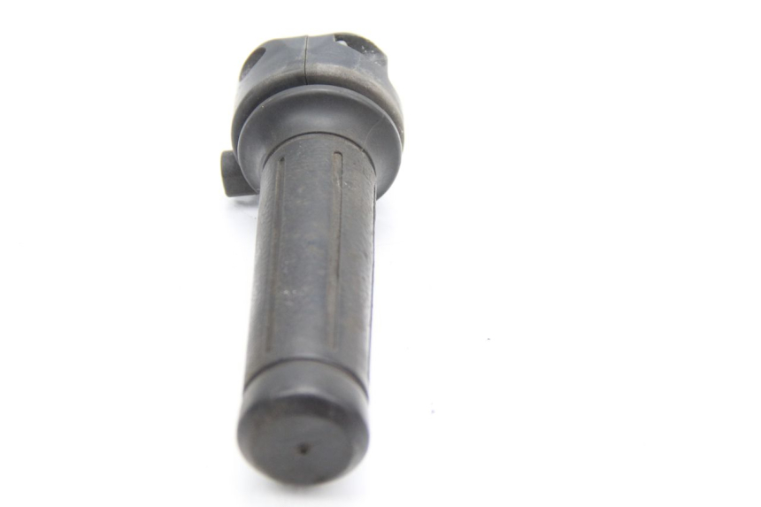 photo de PUñO DEL ACELERADOR HONDA FES PANTHEON 125 (2003 - 2007) - Detalle de la pieza